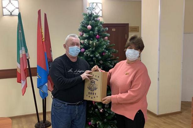 Глава управы района Старого Крюкова поздравила горожан с Новым годом