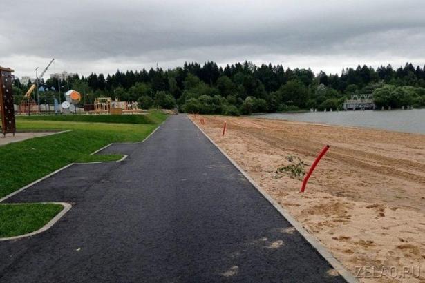 Благоустройство территорий у Большого городского пруда подходит к завершению