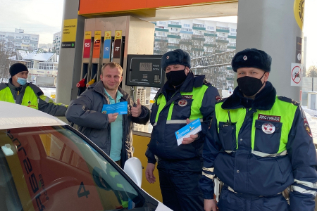 На автозаправочных станциях Зеленограда прошла профилактическая акция «Не садись за руль нетрезвый!»