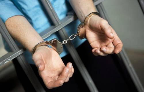 Задержанный зеленоградец за хранение наркотиков привел полицейских к сбытчику