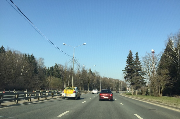 На Солнечной аллее введут ограничение движения транспорта