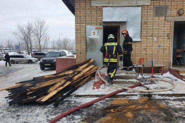 В жилом доме восьмого микрорайона произошел пожар