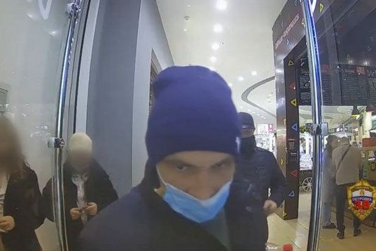 Сотрудники полиции Зеленограда пресекли противоправную деятельность 37-летнего мужчины, который похитил у граждан более 800 тысяч рублей