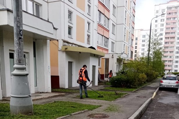 Сотрудники инженерной службой района Старое Крюково работают без выходных