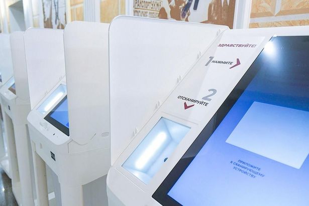 Александр Хинштейн напомнил о том, что куряне могут проголосовать в Москве