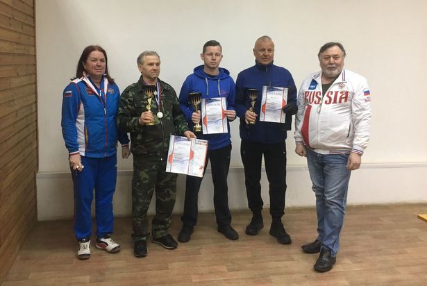 Пенсионеры из Старого Крюково приняли участие в соревнованиях по стрельбе из пневматического оружия