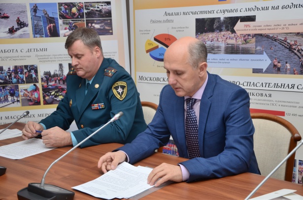 Воздушный мониторинг ситуации с пожарами в Москве осуществляли добровольные бригады и беспилотные аппараты 