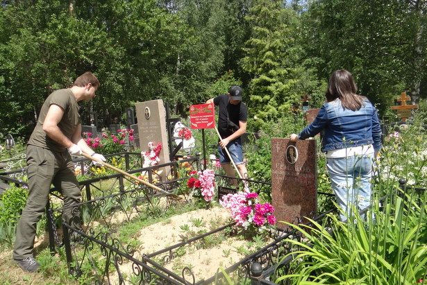 В преддверии Дня памяти и скорби в Старом Крюково провели мемориально-патронатную акцию