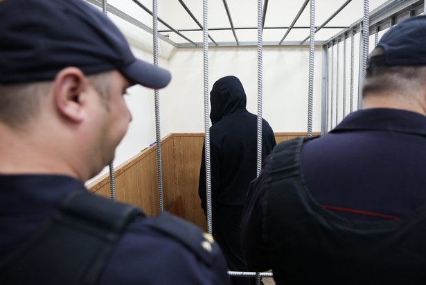 Сотрудников «Матросской тишины» осудили за вымогательство