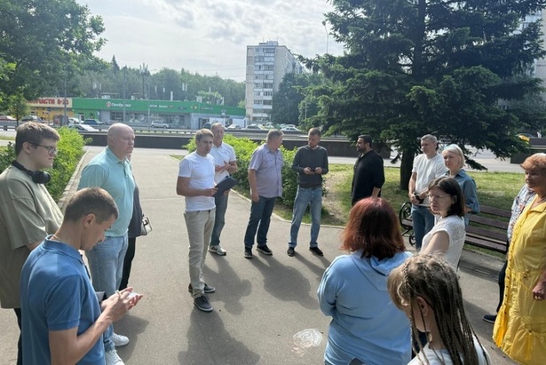 Глава управы Старого Крюково рассказал о предстоящем благоустройстве пространства за корпусом 901