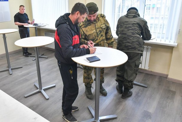 Контрактники отправились для прохождения службы из единого пункта отбора в Москве