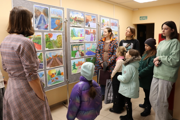 Юные художники из Старого Крюково нарисовали свой любимый город