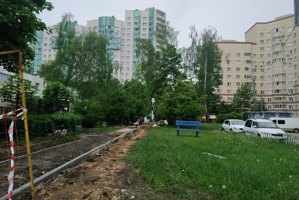В районе Старое Крюково завершается благоустройство дворовых территорий