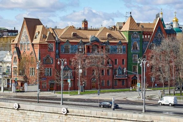 «Узнай Москву»: общедоступный онлайн-гид по столице стал еще удобнее