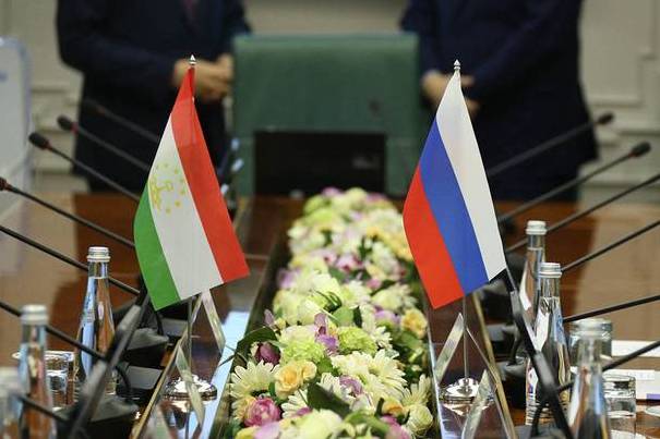 Глава Союза таджикистанцев России поддержал решение о привлечении иностранцев к военной службе