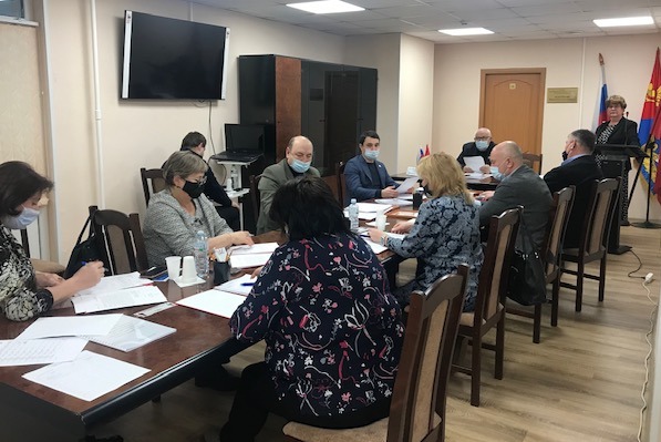 Глава управы района Старое Крюково отчиталась перед Советом депутатов
