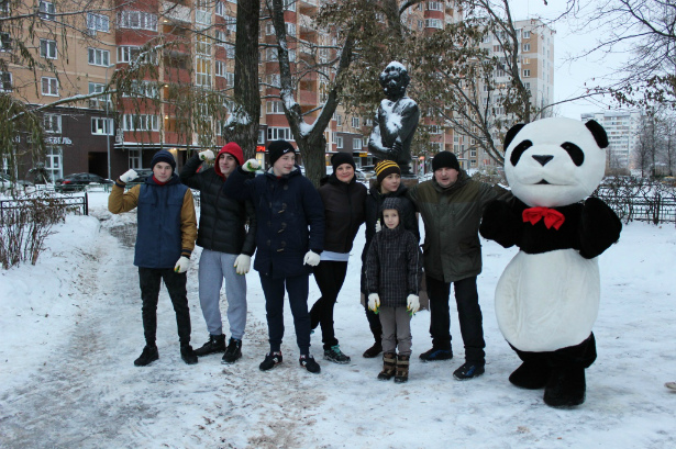 В районе Старое Крюково активисты провели флешмоб 