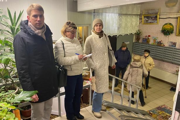 В 9-м микрорайоне состоялся обход территорий главой управы Старого Крюково