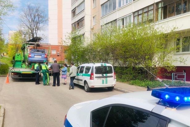 Судебные приставы арестовали автомобиль зеленоградца