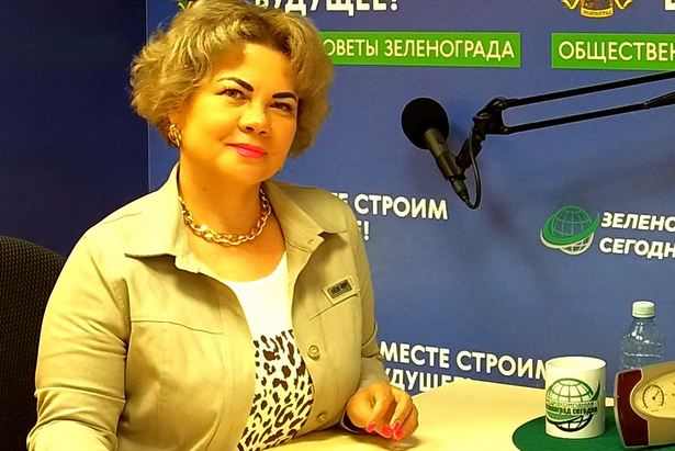 Гость студии Соловьёва М. В., директор «ДМШ им. М.П.Мусоргского» и «ДХШ «Фуэте»»