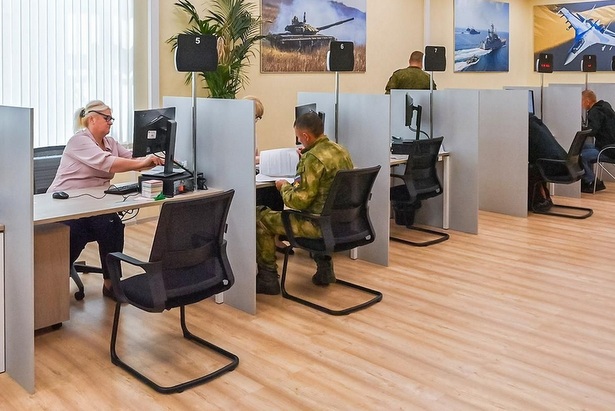 От 5,2 млн рублей смогут получить контрактники из Москвы в первый год службы