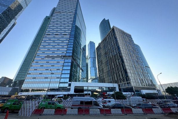 Сергей Собянин сообщил о повреждениях фасадов в башне Сити в результате атаки БПЛА