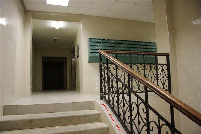 Подъезды в домах Зеленограда приводят в порядок Подъезды в домах Зеленограда приводят в порядок