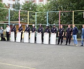 В преддверии профессионального праздника полицейские ППС пообщались с детьми
