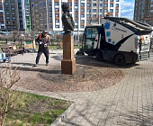 В Старом Крюково продолжаются работы на дворовых территориях в рамках благоустройства 2022 года