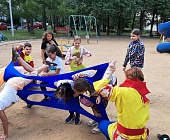 Спортивный праздник во дворе 9-го микрорайона собрал более 30 участников