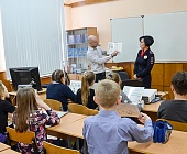Юные инспекторы дорожного движения школы №719 в Старом Крюково встретились с сотрудниками ГИБДД