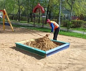 В Старом Крюково продолжаются работы на дворовых территориях в рамках благоустройства 2022 года