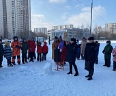 Сотрудники ГИБДД напомнили маленьким зеленоградцам о правилах безопасности