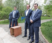 В Зеленоград вернулись черные лебеди