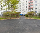 В Старом Крюково ведется благоустройство дворовых территорий и пешеходной зоны «Аллея вязов»