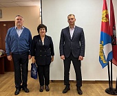 В районе Старое Крюково открылась обновленная Доска Почета
