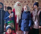 Волонтеры Дворца творчества поздравили с праздником зеленоградских ветеранов