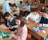 Специалисты ГБУ «Славяне» провели мастер-классы по изготовлению поделок «Любимой маме»